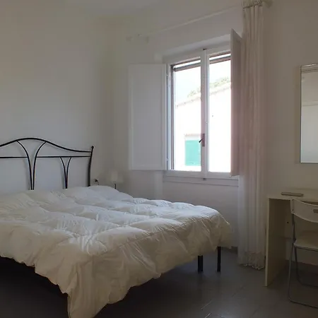 Golden River N6 Apartmán Marina di Campo