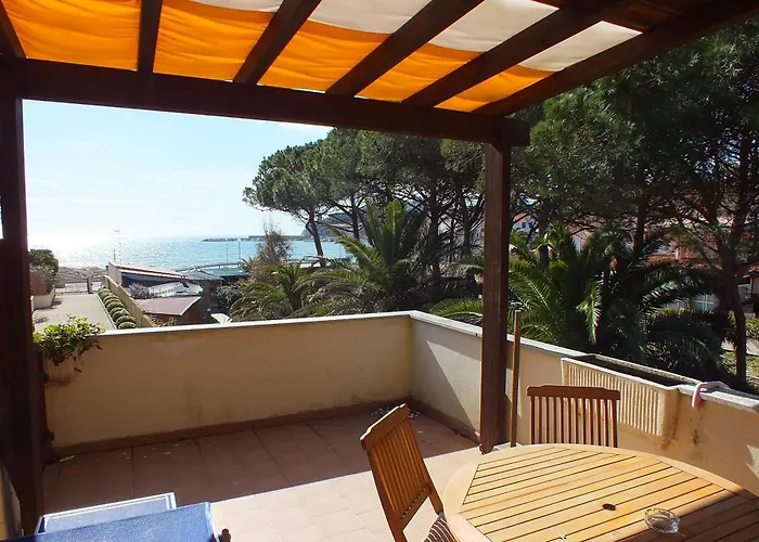 Golden River N6 Appartement *